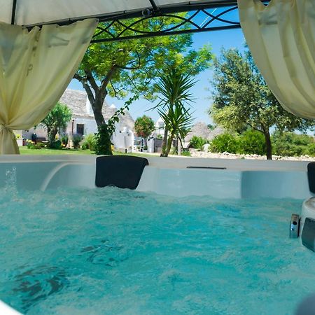Bed and Breakfast Trulli Donna Isabella Locorotondo Exterior foto